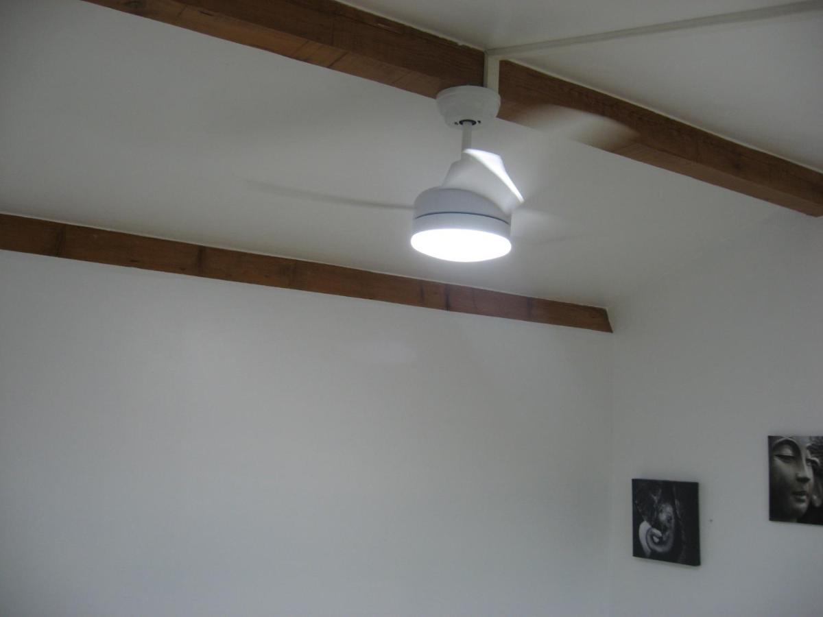 T 2 Avec Velux Sous Les Combes De 34 M2 Apartment Ла Лонд-ле-Мор Екстериор снимка